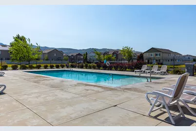 917 W Stonehaven Dr, North Salt Lake, UT 84054 - Photo 29