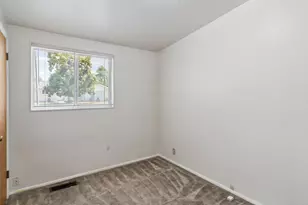6566 S 2425 E, Cottonwood Heights, UT 84121 - Photo 27