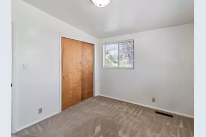 6566 S 2425 E, Cottonwood Heights, UT 84121 - Photo 23