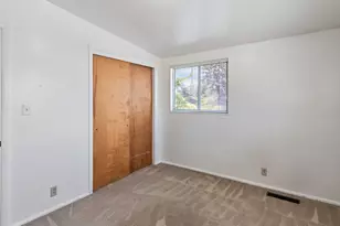 6566 S 2425 E, Cottonwood Heights, UT 84121 - Photo 23