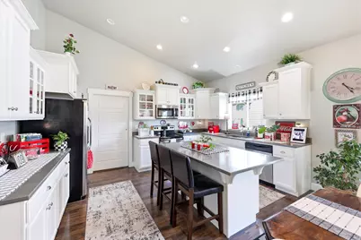 458 E 350 S, Nephi, UT 84648 - Photo 11