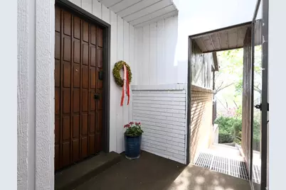 2753 N Edgewood Dr E, Provo, UT 84604 - Photo 3