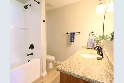 2753 N Edgewood Dr E, Provo, UT 84604 - Photo 9