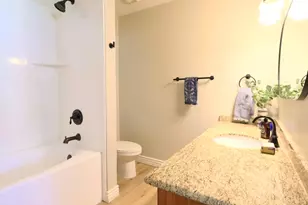 2753 N Edgewood Dr E, Provo, UT 84604 - Photo 9