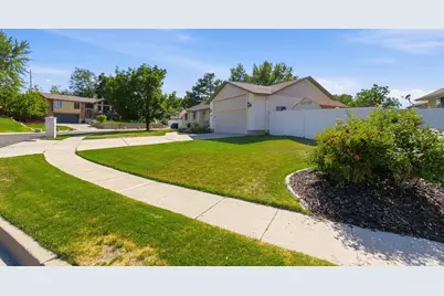 1709 E 9350 S, Sandy, UT 84093 - Photo 3