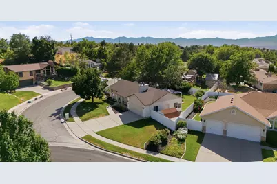 1709 E 9350 S, Sandy, UT 84093 - Photo 55