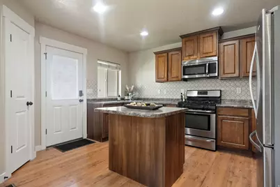 9256 Prairie Dunes Way, Eagle Mountain, UT 84005 - Photo 17