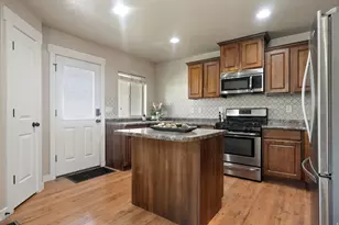 9256 Prairie Dunes Way, Eagle Mountain, UT 84005 - Photo 17