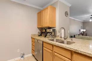 1546 W Compass Point Ln S, West Jordan, UT 84084 - Photo 9