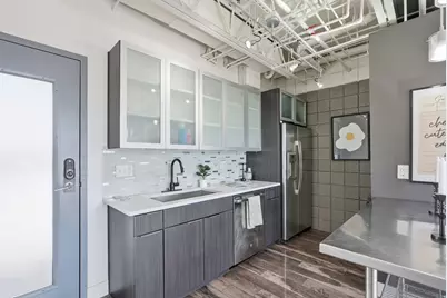 360 W Broadway S #613, Salt Lake City, UT 84101 - Photo 3