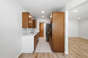 131 S 1000 E, Salt Lake City, UT 84102 - Photo 7