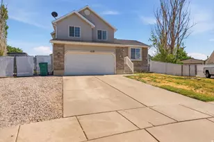 4039 W 4900 S, Roy, UT 84067 - Photo 3
