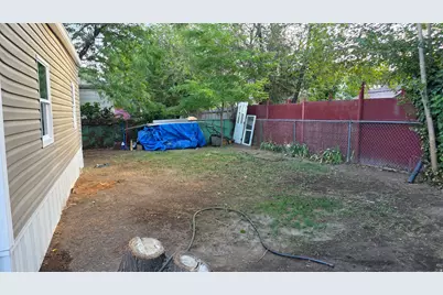 8949 S Reliance Dr W, Sandy, UT 84070 - Photo 11