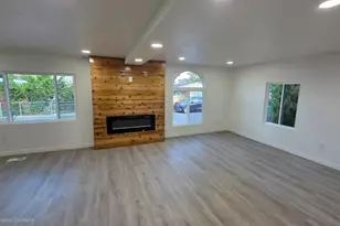 8949 S Reliance Dr W, Sandy, UT 84070 - Photo 13