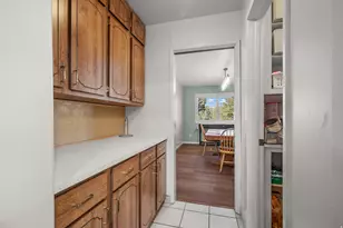 2708 S Highland Dr, Salt Lake City, UT 84106 - Photo 9