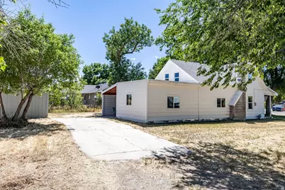 407 S 100 E, Hyrum, UT 84319 - Photo 33