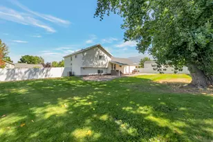 1843 W Springwater Dr S, Orem, UT 84058 - Photo 35