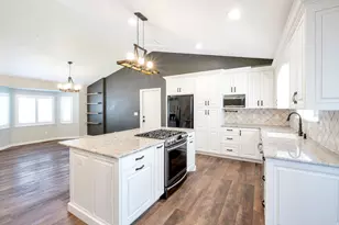 1843 W Springwater Dr S, Orem, UT 84058 - Photo 9