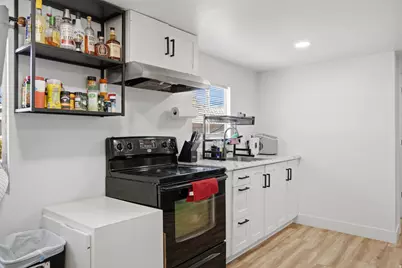 255 N 1600 W, Provo, UT 84601 - Photo 9