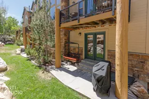 5060 Lakeview Dr, Eden, UT 84310 - Photo 19