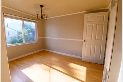 1007 Bonneville Ave, Logan, UT 84341 - Photo 5