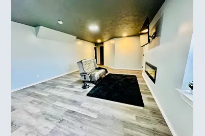 647 E 980 N, Tooele, UT 84074 - Photo 9