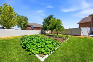 2377 S Cameron Dr, West Haven, UT 84401 - Photo 53