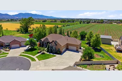 2377 S Cameron Dr, West Haven, UT 84401 - Photo 59