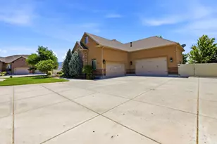2377 S Cameron Dr, West Haven, UT 84401 - Photo 73