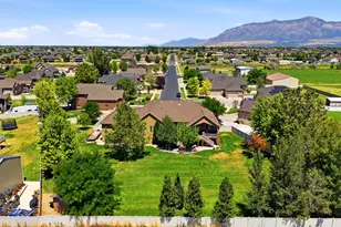2377 S Cameron Dr, West Haven, UT 84401 - Photo 65