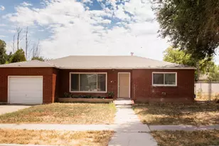 156 E 400 S, Vernal, UT 84078 - Photo 1