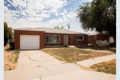 156 E 400 S, Vernal, UT 84078 - Photo 3
