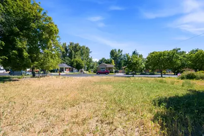 345 E 300 S #1, Logan, UT 84321 - Photo 15