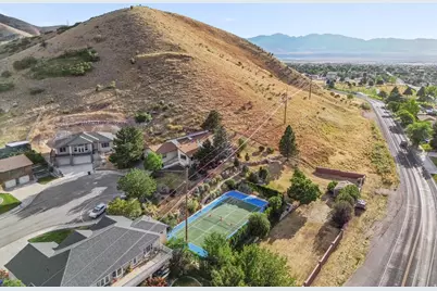 299 E Sage, Tooele, UT 84074 - Photo 3