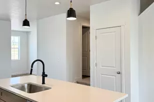 7608 S Clipper Hill Rd W, West Jordan, UT 84081 - Photo 3