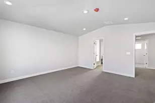 6988 W Syndey Peak Ln S, West Jordan, UT 84081 - Photo 17