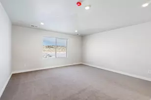 6988 W Syndey Peak Ln S, West Jordan, UT 84081 - Photo 15