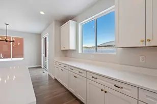 6988 W Syndey Peak Ln S, West Jordan, UT 84081 - Photo 7