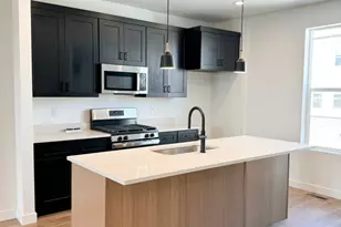 7604 S Clipper Hill Rd W, West Jordan, UT 84081 - Photo 3