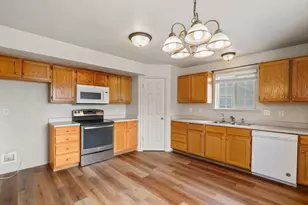 983 S 1850 W, Springville, UT 84663 - Photo 5