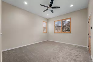 10596 S Pinyon Pines Ct W, South Jordan, UT 84095 - Photo 17