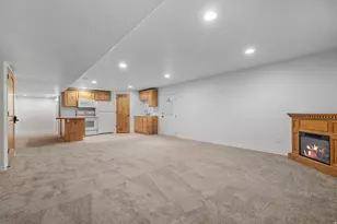 10596 S Pinyon Pines Ct W, South Jordan, UT 84095 - Photo 25