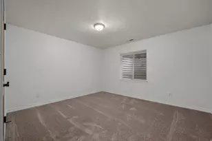 10596 S Pinyon Pines Ct W, South Jordan, UT 84095 - Photo 29