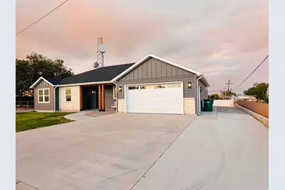 141 S 100 W, Blanding, UT 84511 - Photo 31