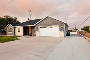 141 S 100 W, Blanding, UT 84511 - Photo 31