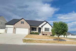 2944 S Preening Wy, Saratoga Springs, UT 84045 - Photo 1