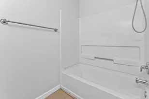 652 W 800 N, Clinton, UT 84015 - Photo 17