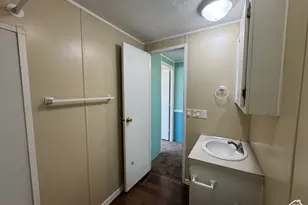 2491 N Hwy 89, Pleasant View, UT 84404 - Photo 33