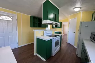 2491 N Hwy 89, Pleasant View, UT 84404 - Photo 25