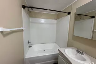 2491 N Hwy 89, Pleasant View, UT 84404 - Photo 15